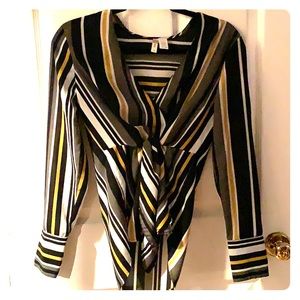 Long sleeve business top